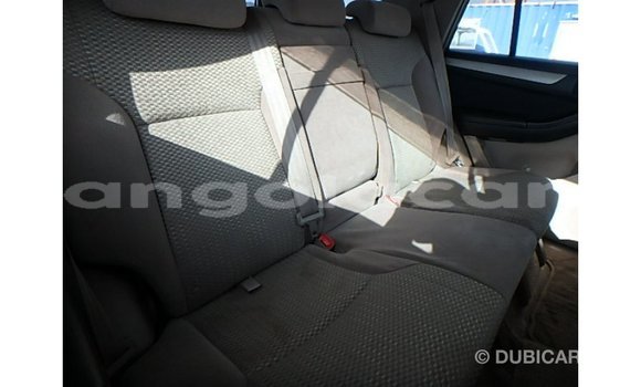 Comprar Importar Toyota Hilux Branco Carro em Import - Dubai em Bengo Province Comprar Importar Toyota Hilux Branco Carro em Import - Dubai em Bengo Province