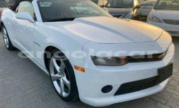 Buy Used Chevrolet Camaro White Car in Luanda in Luanda Province Buy Used Chevrolet Camaro White Car in Luanda in Luanda Province