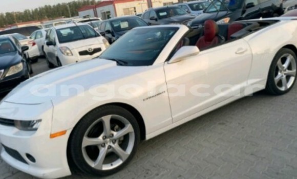 Acheter Occasion Voiture Chevrolet Camaro Blanc à Luanda, Province de Luanda Acheter Occasion Voiture Chevrolet Camaro Blanc à Luanda, Province de Luanda