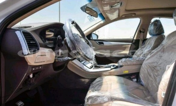 Buy New Hyundai Azera White Car in Luanda in Luanda Province Buy New Hyundai Azera White Car in Luanda in Luanda Province