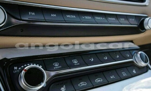 Buy New Hyundai Azera White Car in Luanda in Luanda Province Buy New Hyundai Azera White Car in Luanda in Luanda Province