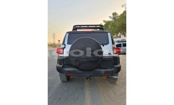 Comprar Importar Toyota FJ Cruiser Outro Carro em Import - Dubai em Bengo Province Comprar Importar Toyota FJ Cruiser Outro Carro em Import - Dubai em Bengo Province