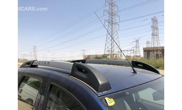 Acheter Import Voiture Renault Duster Bleu à Import - Dubai, Province de Bengo Acheter Import Voiture Renault Duster Bleu à Import - Dubai, Province de Bengo