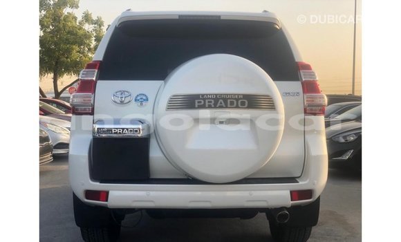 Acheter Import Voiture Toyota Prado Blanc à Import - Dubai, Province de Bengo Acheter Import Voiture Toyota Prado Blanc à Import - Dubai, Province de Bengo