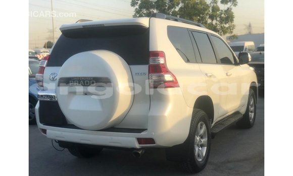 Acheter Import Voiture Toyota Prado Blanc à Import - Dubai, Province de Bengo Acheter Import Voiture Toyota Prado Blanc à Import - Dubai, Province de Bengo