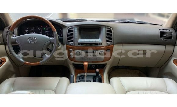 Comprar Importar Lexus LX Branco Carro em Import - Dubai em Bengo Province Comprar Importar Lexus LX Branco Carro em Import - Dubai em Bengo Province