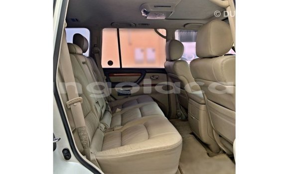 Comprar Importar Lexus LX Branco Carro em Import - Dubai em Bengo Province Comprar Importar Lexus LX Branco Carro em Import - Dubai em Bengo Province