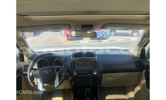 Comprar Importar Toyota Prado Branco Carro em Import - Dubai em Bengo Province Comprar Importar Toyota Prado Branco Carro em Import - Dubai em Bengo Province