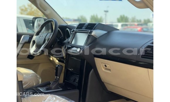 Comprar Importar Toyota Prado Branco Carro em Import - Dubai em Bengo Province Comprar Importar Toyota Prado Branco Carro em Import - Dubai em Bengo Province