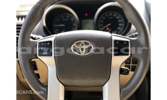 Comprar Importar Toyota Prado Branco Carro em Import - Dubai em Bengo Province Comprar Importar Toyota Prado Branco Carro em Import - Dubai em Bengo Province