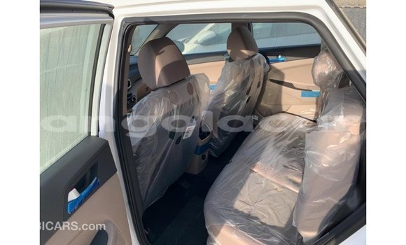 Comprar Importar Hyundai Tucson Branco Carro em Import - Dubai em Bengo Province Comprar Importar Hyundai Tucson Branco Carro em Import - Dubai em Bengo Province