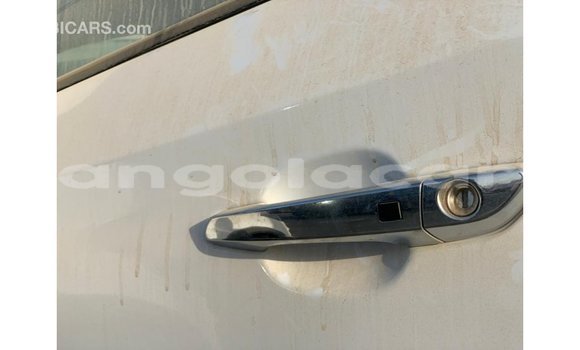 Comprar Importar Hyundai Tucson Branco Carro em Import - Dubai em Bengo Province Comprar Importar Hyundai Tucson Branco Carro em Import - Dubai em Bengo Province