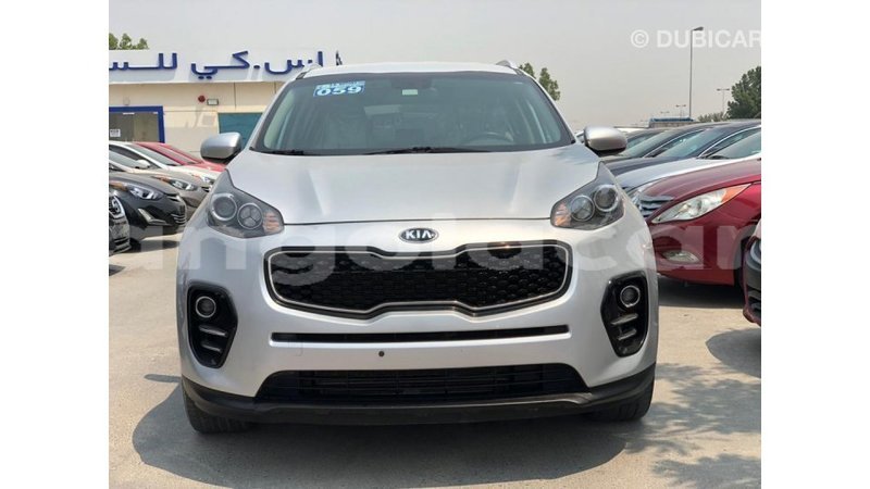 Big with watermark kia sportage bengo province import dubai 9385