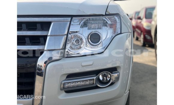 Buy Import Mitsubishi Pajero Black Car in Import - Dubai in Bengo Province Buy Import Mitsubishi Pajero Black Car in Import - Dubai in Bengo Province