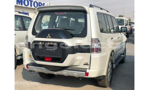 Buy Import Mitsubishi Pajero Black Car in Import - Dubai in Bengo Province Buy Import Mitsubishi Pajero Black Car in Import - Dubai in Bengo Province