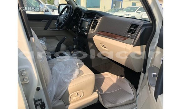 Buy Import Mitsubishi Pajero Black Car in Import - Dubai in Bengo Province Buy Import Mitsubishi Pajero Black Car in Import - Dubai in Bengo Province
