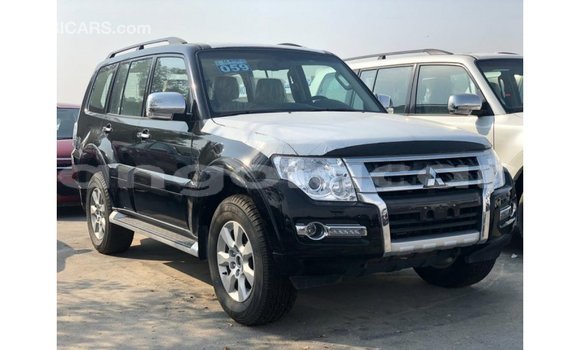 Acheter Import Voiture Mitsubishi Pajero Noir à Import - Dubai, Province de Bengo Acheter Import Voiture Mitsubishi Pajero Noir à Import - Dubai, Province de Bengo