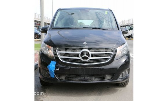 Comprar Importar Mercedes-Benz 250 Preto Carro em Import - Dubai em Bengo Province Comprar Importar Mercedes-Benz 250 Preto Carro em Import - Dubai em Bengo Province