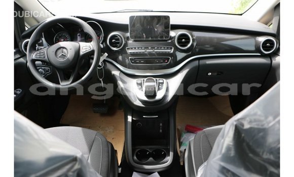 Comprar Importar Mercedes-Benz 250 Preto Carro em Import - Dubai em Bengo Province Comprar Importar Mercedes-Benz 250 Preto Carro em Import - Dubai em Bengo Province