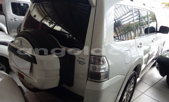 Acheter Occasion Voiture Mitsubishi Pajero Sport Blanc à Luena, Moxico Acheter Occasion Voiture Mitsubishi Pajero Sport Blanc à Luena, Moxico