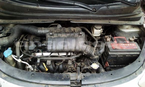 Buy Used Hyundai i10 Silver Car in Luanda in Luanda Province Buy Used Hyundai i10 Silver Car in Luanda in Luanda Province