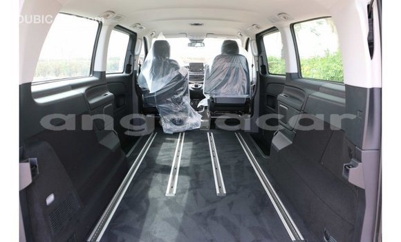 Comprar Importar Mercedes-Benz 250 Preto Carro em Import - Dubai em Bengo Province Comprar Importar Mercedes-Benz 250 Preto Carro em Import - Dubai em Bengo Province