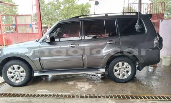 Buy Used Mitsubishi Pajero Black Car in Luanda in Luanda Province Buy Used Mitsubishi Pajero Black Car in Luanda in Luanda Province