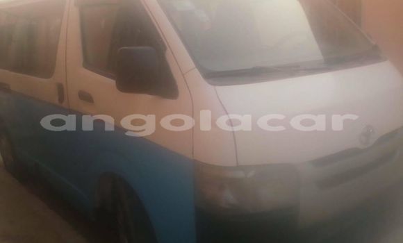Buy Used Toyota Hiace Blue Car in Luanda in Luanda Province Buy Used Toyota Hiace Blue Car in Luanda in Luanda Province