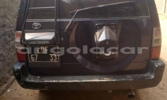 Acheter Occasion Voiture Toyota Land Cruiser Prado Noir à Luanda, Province de Luanda Acheter Occasion Voiture Toyota Land Cruiser Prado Noir à Luanda, Province de Luanda