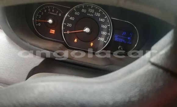 Buy Used Hyundai i10 Silver Car in Luanda in Luanda Province Buy Used Hyundai i10 Silver Car in Luanda in Luanda Province