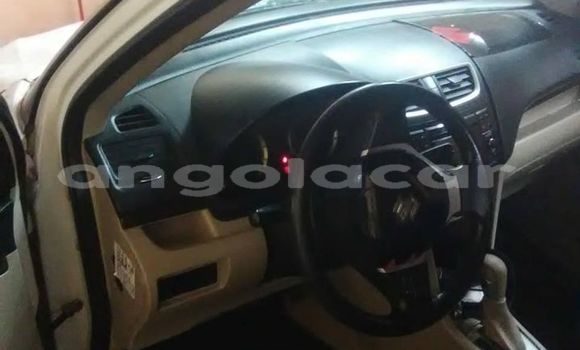 Acheter Occasion Voiture Suzuki Swift Blanc à Luanda, Province de Luanda Acheter Occasion Voiture Suzuki Swift Blanc à Luanda, Province de Luanda