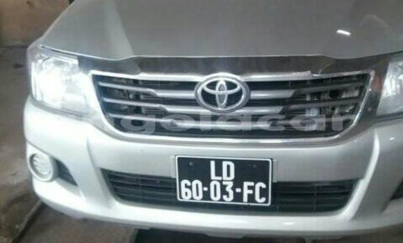 Buy Used Toyota Hilux Silver Car in Luanda in Luanda Province