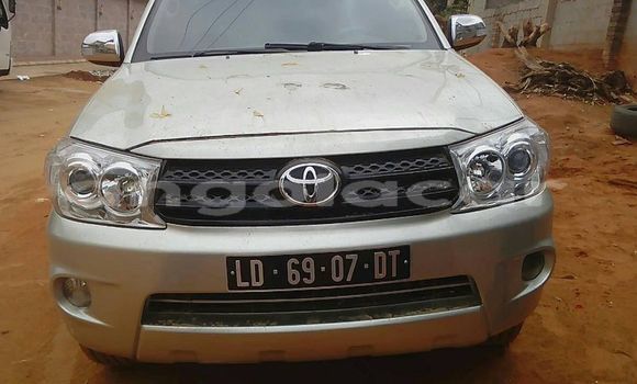 Buy Used Toyota Fortuner Silver Car in Luanda in Luanda Province Buy Used Toyota Fortuner Silver Car in Luanda in Luanda Province