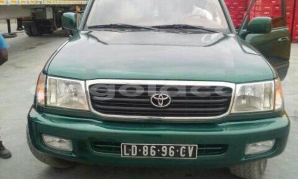 Buy Used Toyota Land Cruiser Green Car in Luanda in Luanda Province