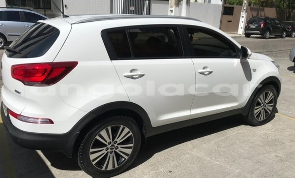Comprar Usado Kia Sportage Branco Carro em Luanda em Luanda Province Comprar Usado Kia Sportage Branco Carro em Luanda em Luanda Province