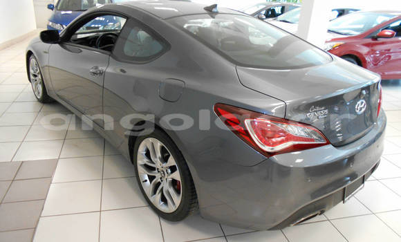 Buy Used Hyundai Genesis Silver Car in Luanda in Luanda Province Buy Used Hyundai Genesis Silver Car in Luanda in Luanda Province