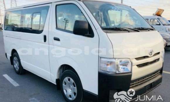 Acheter Occasion Voiture Toyota Hiace Blanc à Luena, Moxico Acheter Occasion Voiture Toyota Hiace Blanc à Luena, Moxico