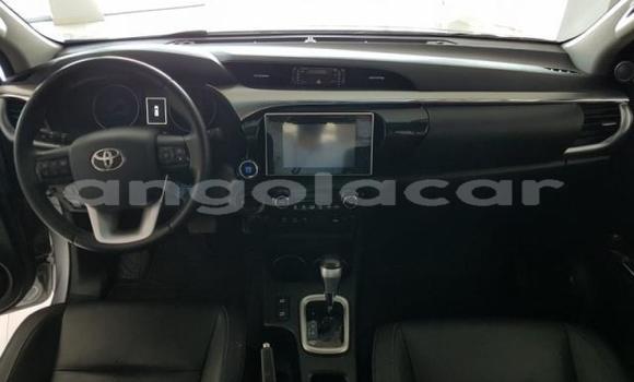 Comprar Usado Toyota Hilux Outro Carro em Luena em Moxico Comprar Usado Toyota Hilux Outro Carro em Luena em Moxico