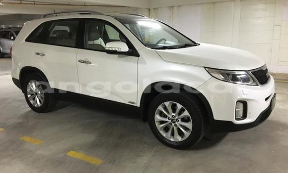Buy Used Toyota RAV4 White Car in Luena in Moxico Buy Used Toyota RAV4 White Car in Luena in Moxico
