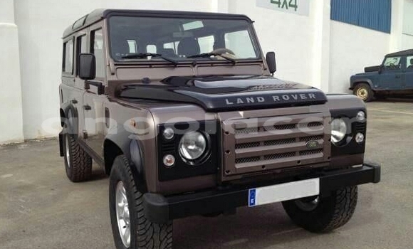 Comprar Usado Land Rover Defender Outro Carro em Luena em Moxico Comprar Usado Land Rover Defender Outro Carro em Luena em Moxico