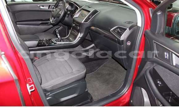 Comprar Usado Ford Edge Vermelho Carro em Luena em Moxico Comprar Usado Ford Edge Vermelho Carro em Luena em Moxico