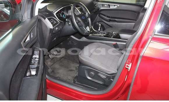Comprar Usado Ford Edge Vermelho Carro em Luena em Moxico Comprar Usado Ford Edge Vermelho Carro em Luena em Moxico