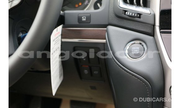 Acheter Import Voiture Toyota Land Cruiser Blanc à Import - Dubai, Province de Bengo Acheter Import Voiture Toyota Land Cruiser Blanc à Import - Dubai, Province de Bengo