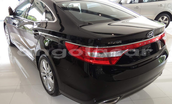 Acheter Occasion Voiture Hyundai Azera Noir à Luena, Moxico