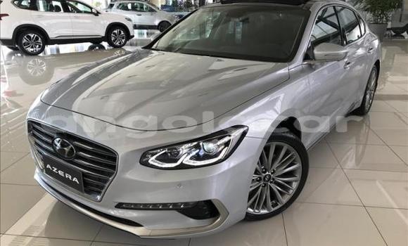 Buy Used Hyundai Azera Silver Car in Luena in Moxico Buy Used Hyundai Azera Silver Car in Luena in Moxico