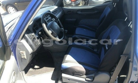 Comprar Usado Toyota RAV4 Azul Carro em Luanda em Luanda Province Comprar Usado Toyota RAV4 Azul Carro em Luanda em Luanda Province