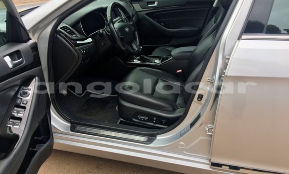 Buy Used Kia Cadenza Silver Car in N'zeto in Zaire Buy Used Kia Cadenza Silver Car in N'zeto in Zaire
