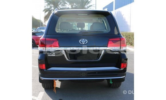Acheter Import Voiture Toyota Land Cruiser Noir à Import - Dubai, Province de Bengo Acheter Import Voiture Toyota Land Cruiser Noir à Import - Dubai, Province de Bengo
