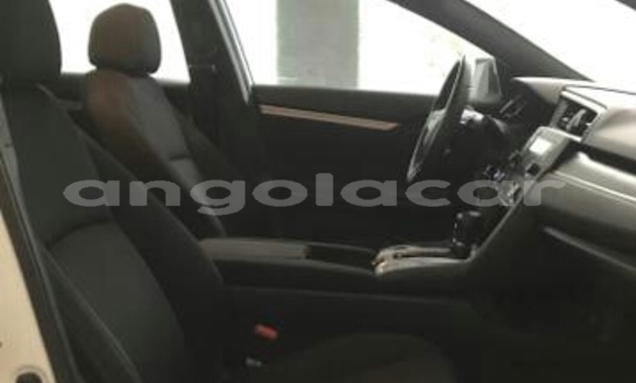 Acheter Occasion Voiture Honda Civic Blanc à N'zeto, Zaïre Acheter Occasion Voiture Honda Civic Blanc à N'zeto, Zaïre