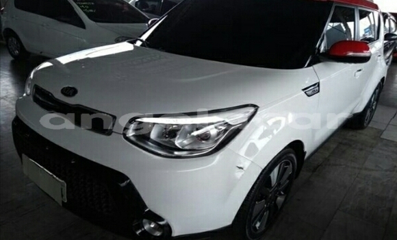 Comprar Usado Kia Soul Branco Carro em Luena em Moxico Comprar Usado Kia Soul Branco Carro em Luena em Moxico